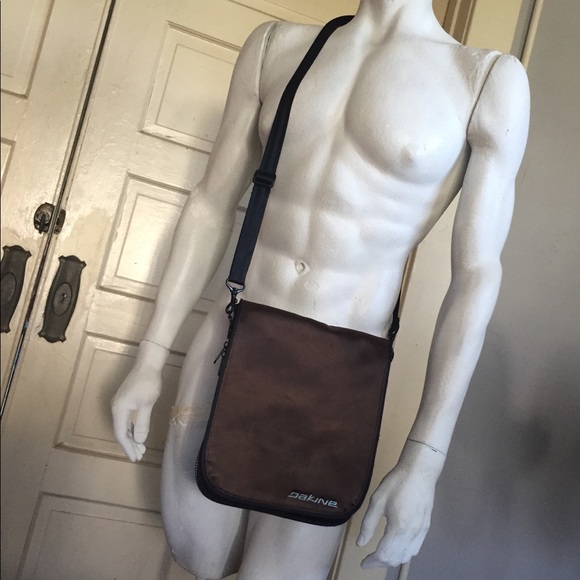 Darkine back pack cross body - Picture 2 of 7